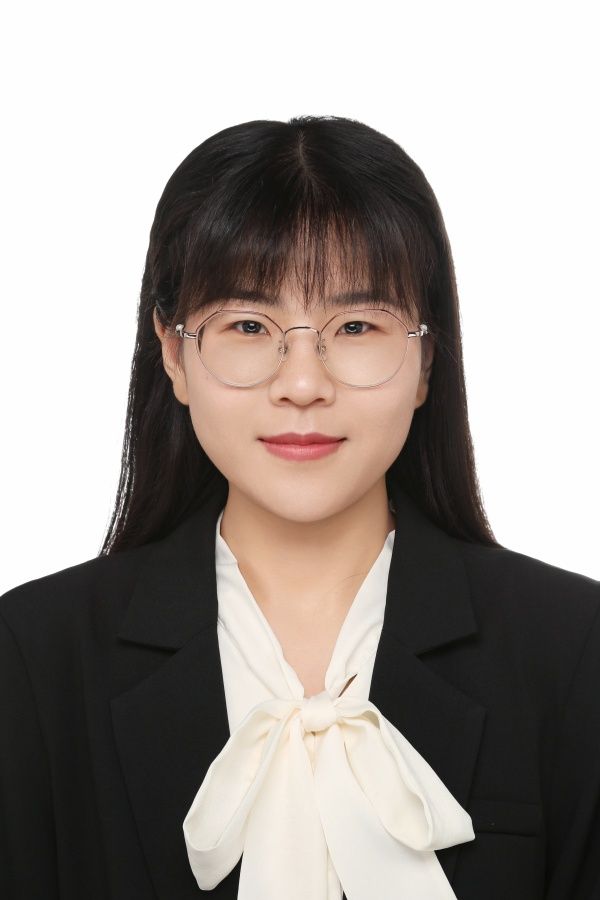 王笑笑照片